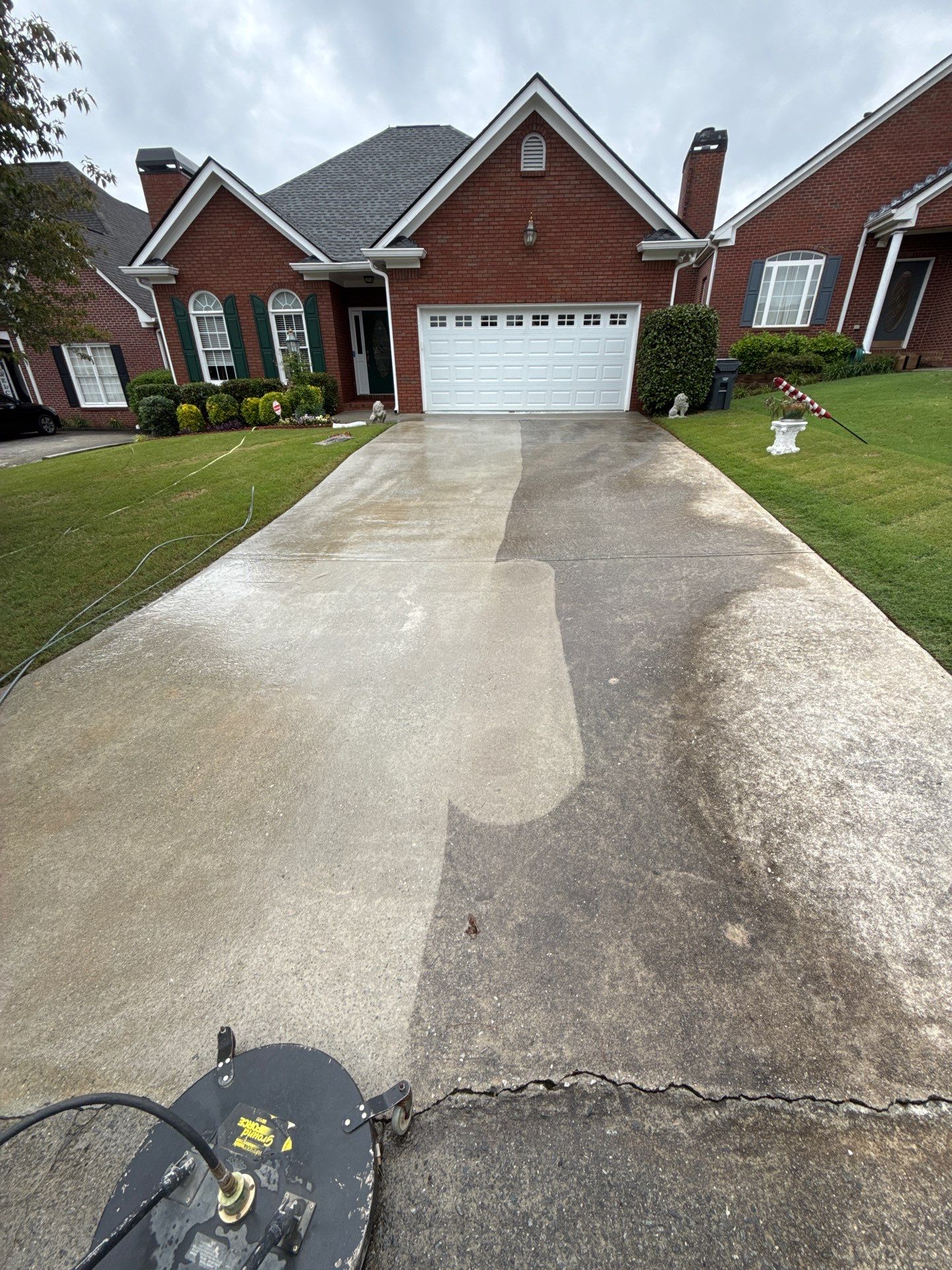 Driveway Cleaning in Snellville, GA